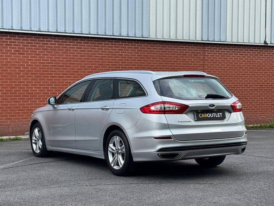 2015 Ford Mondeo photo 7