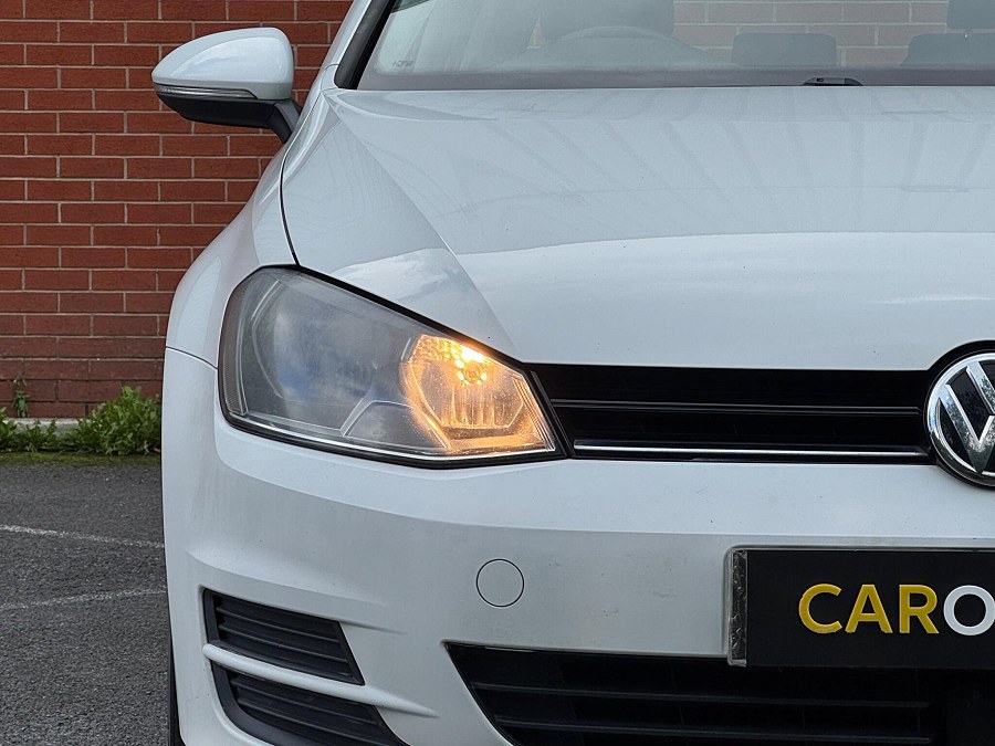 2013 Volkswagen Golf photo 11