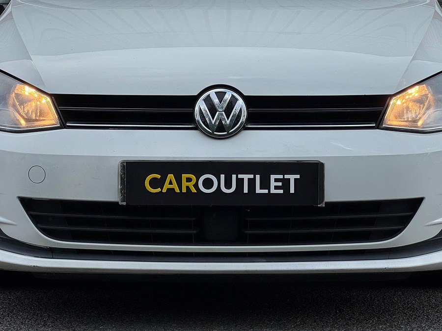 2013 Volkswagen Golf photo 9
