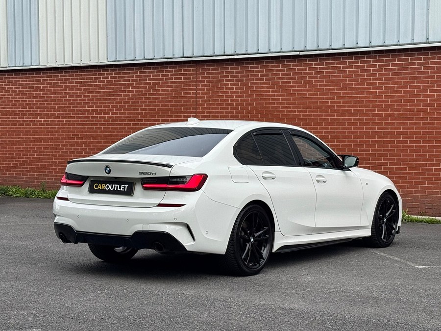 2020 BMW 3 Series photo 8