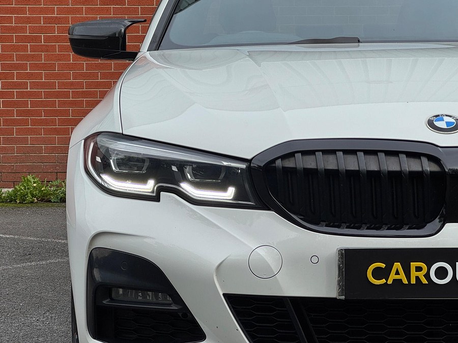 2020 BMW 3 Series photo 11