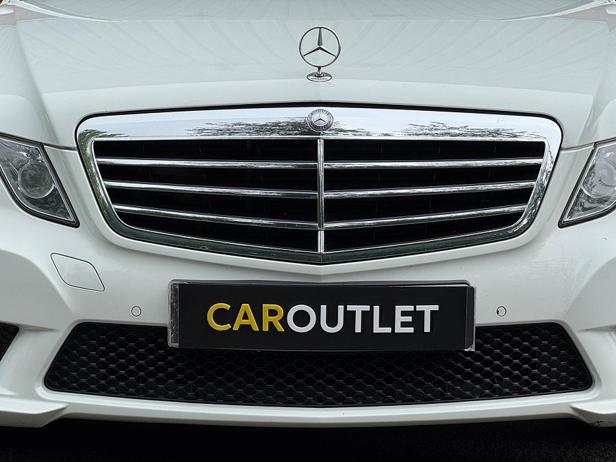 2010 Mercedes-Benz E Class photo 8
