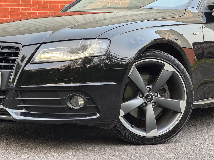 2011 Audi A4 Avant photo 13