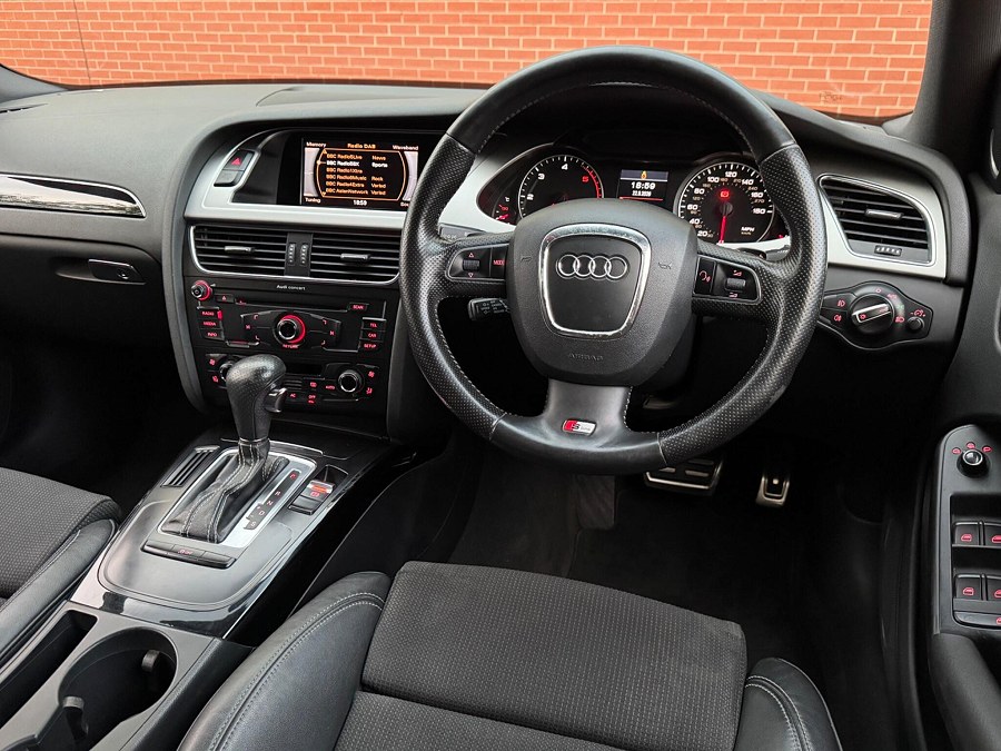 2011 Audi A4 Avant photo 3