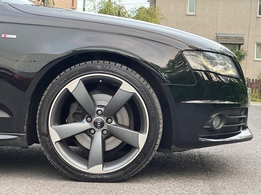 2011 Audi A4 Avant photo 12