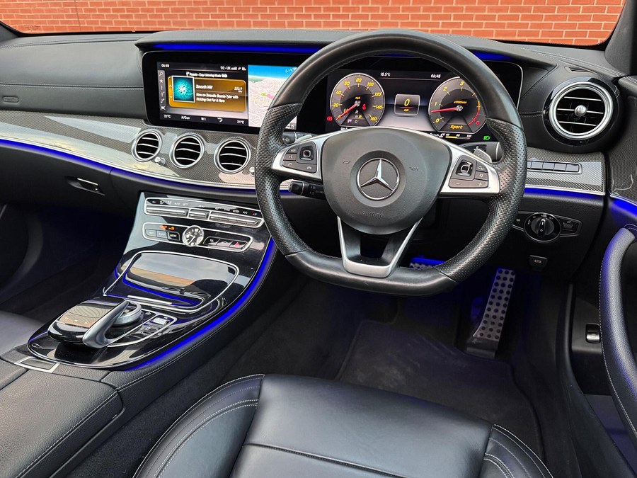 2016 Mercedes-Benz E Class photo 3