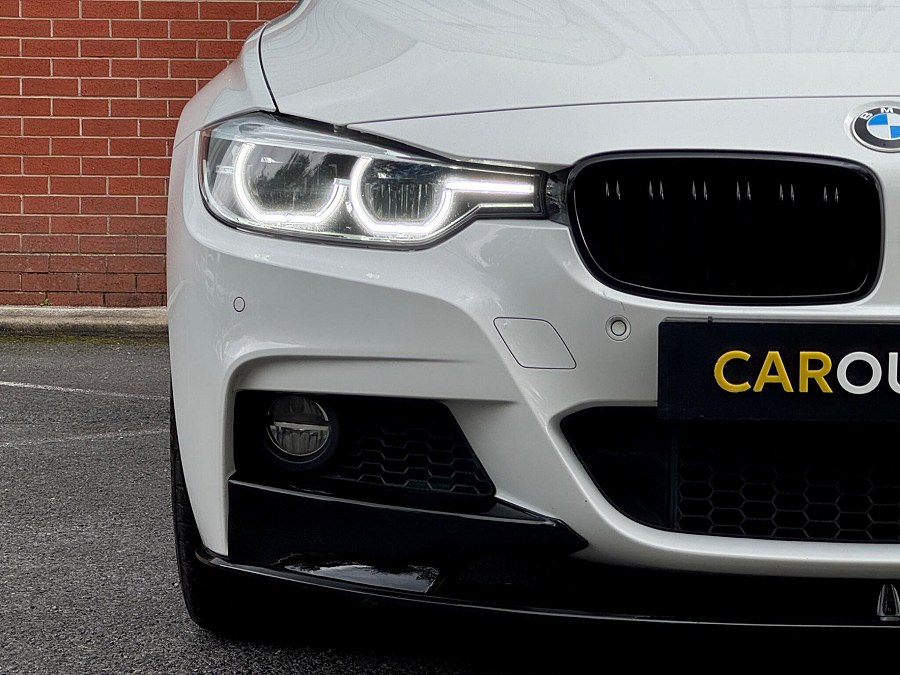 2017 BMW 3 Series photo 9