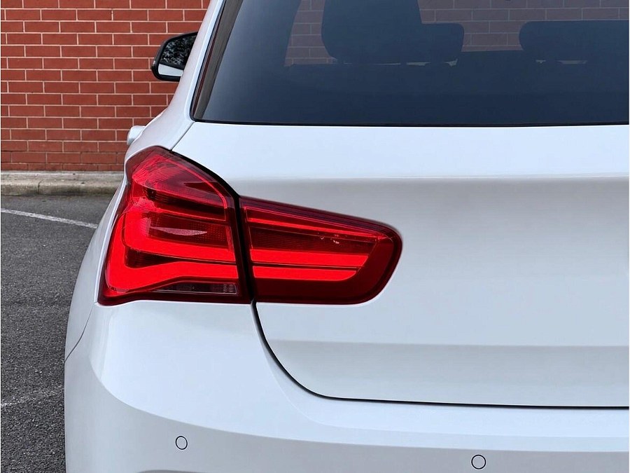 2015 BMW 1 Series photo 10