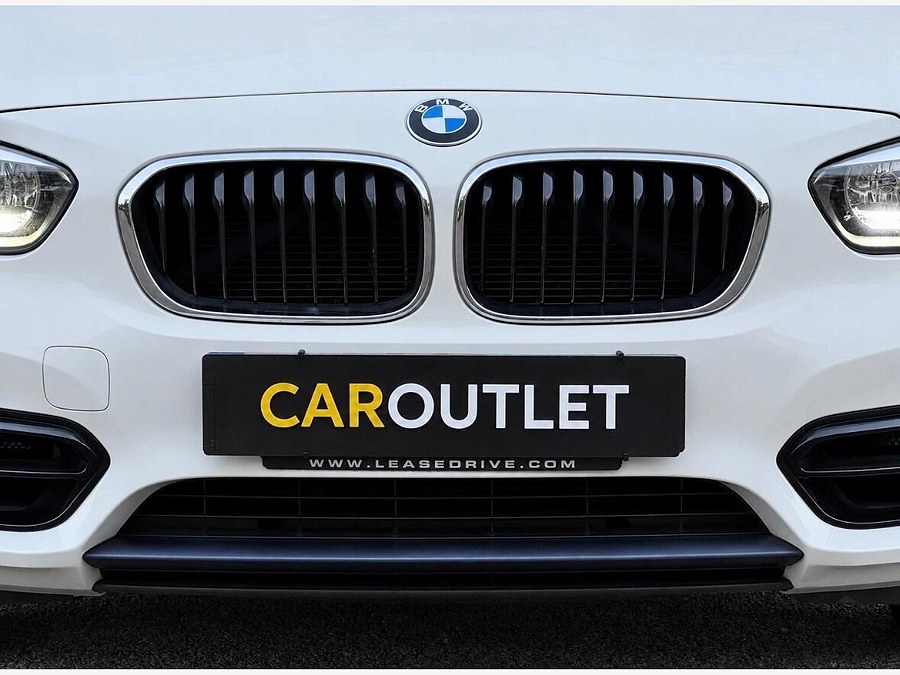 2015 BMW 1 Series photo 8