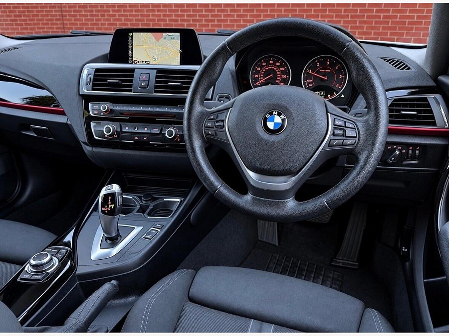 2015 BMW 1 Series photo 3