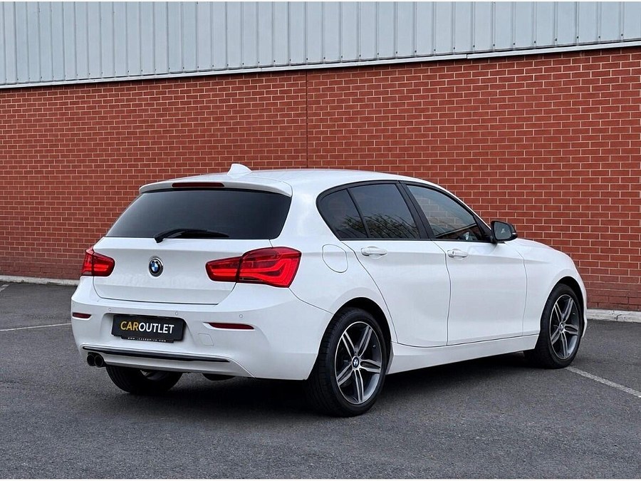 2015 BMW 1 Series photo 2