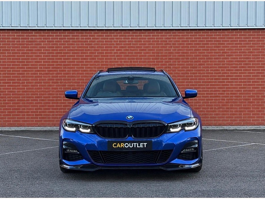 2019 BMW 3 Series photo 4