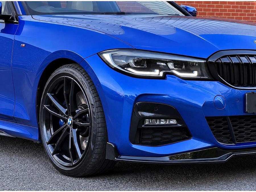 2019 BMW 3 Series photo 12
