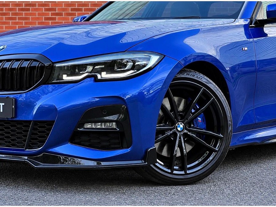 2019 BMW 3 Series photo 14