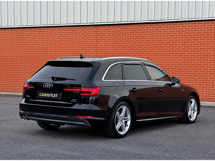Audi A4 Avant photo 2