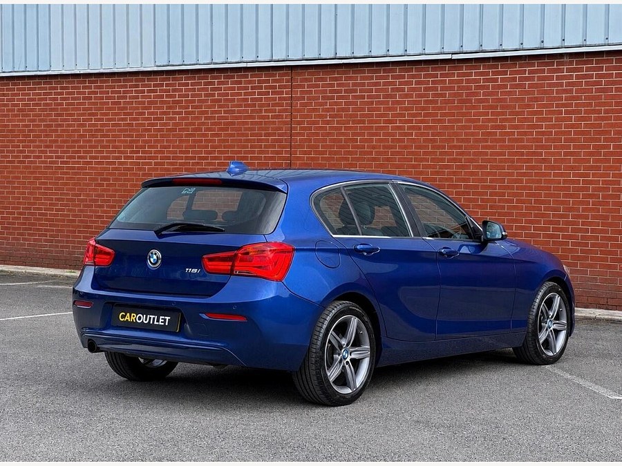 2016 BMW 1 Series photo 3
