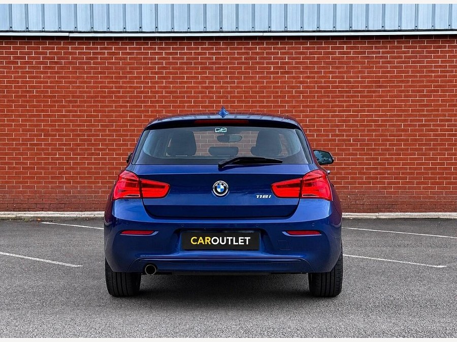 2016 BMW 1 Series photo 7