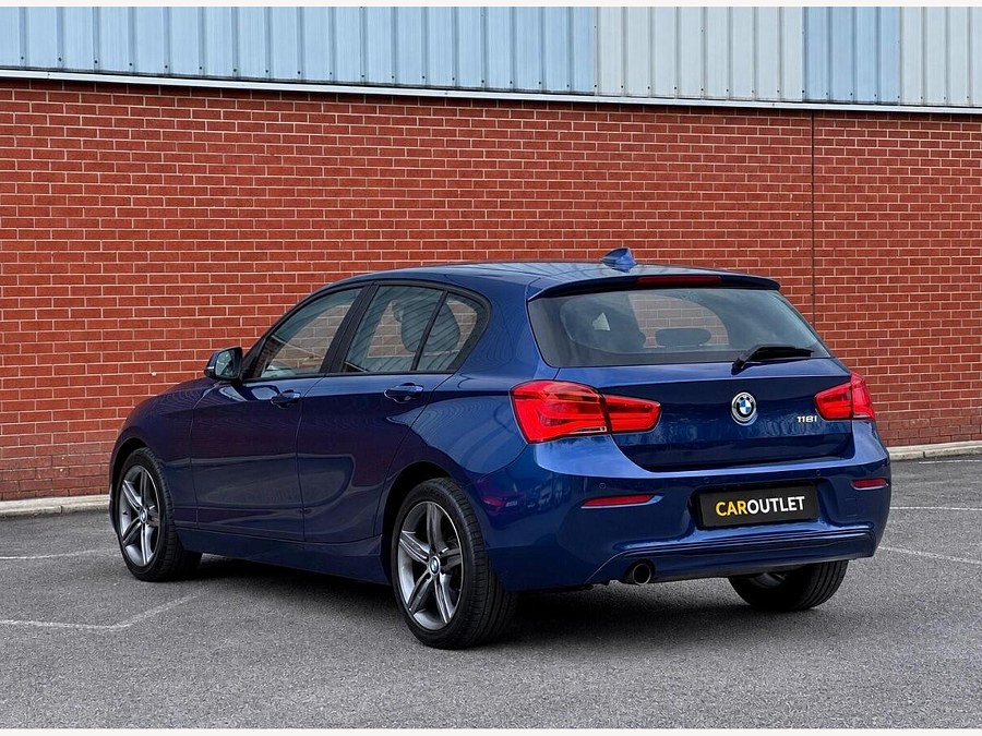 2016 BMW 1 Series photo 6