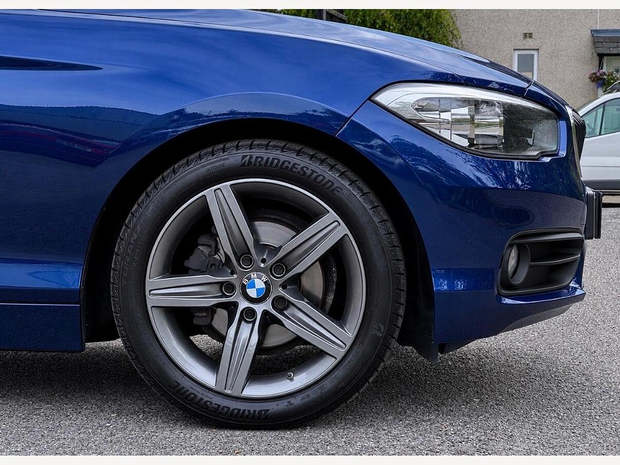 2016 BMW 1 Series photo 10