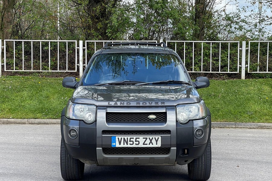 Land Rover Freelander photo 2