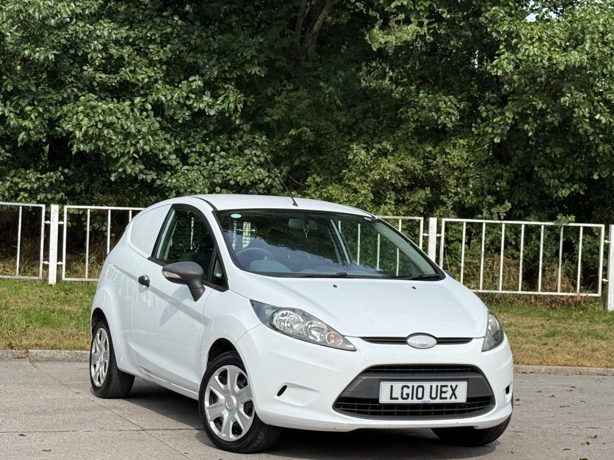 2010 Ford Fiesta Van