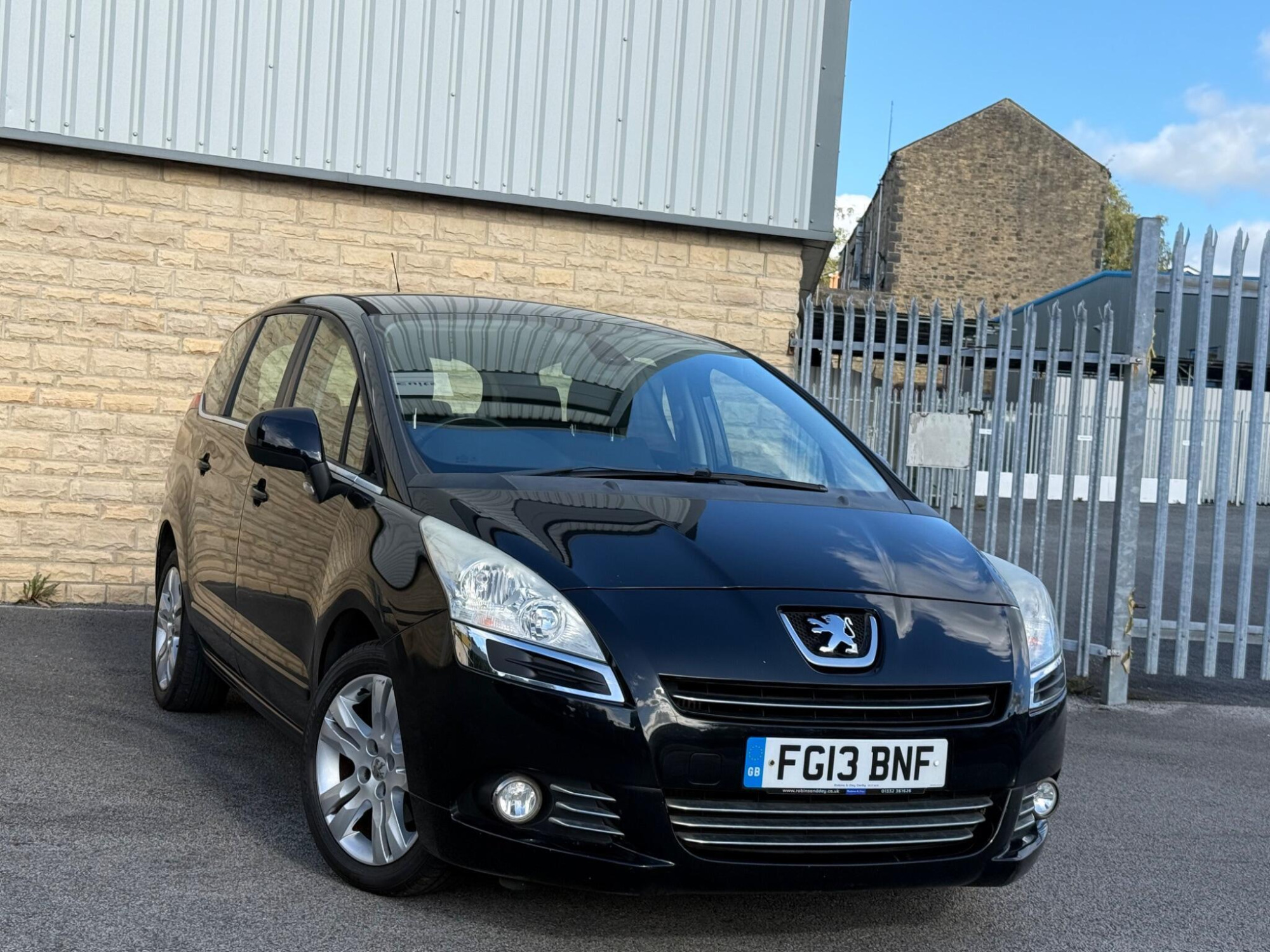 2013 Peugeot 5008