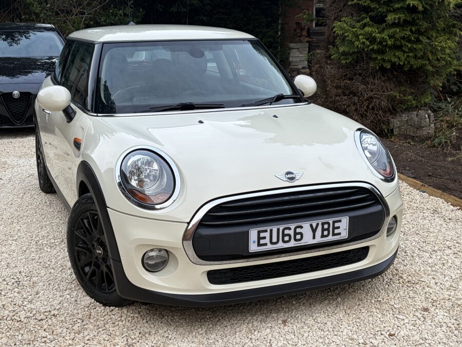 2017 Mini Cooper photo 7