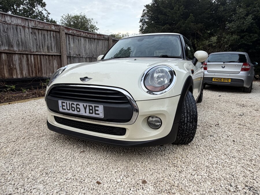 2017 Mini Cooper photo 10