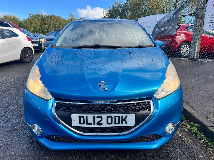 2012 Peugeot 208 photo 9