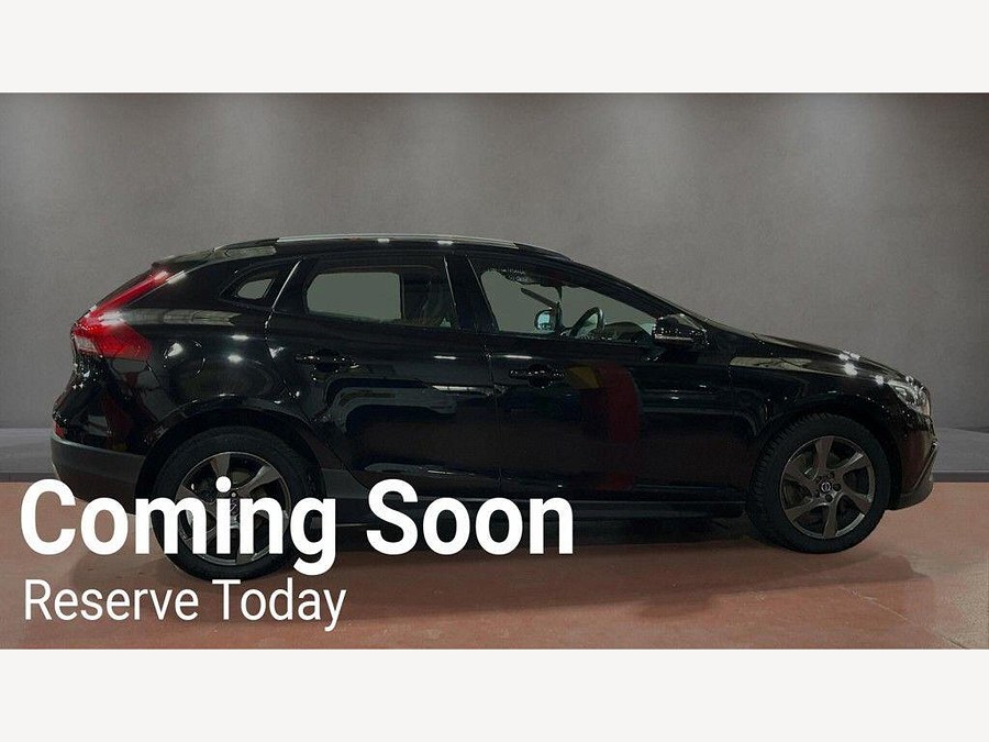 2015 Volvo V40 Cross Country photo 3