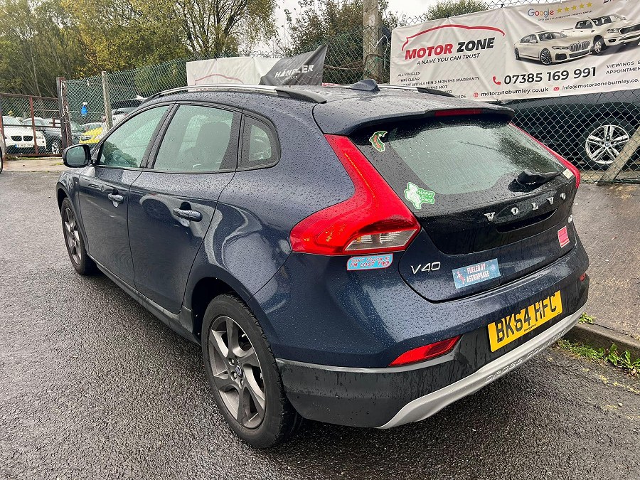 2014 Volvo V40 Cross Country photo 6