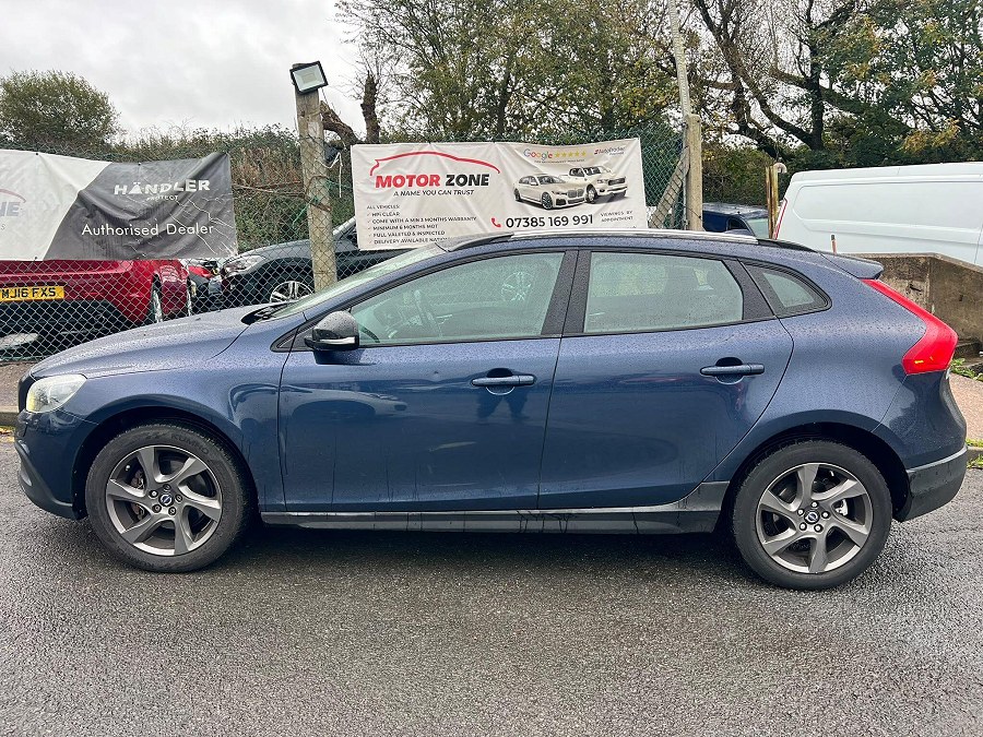 2014 Volvo V40 Cross Country photo 5