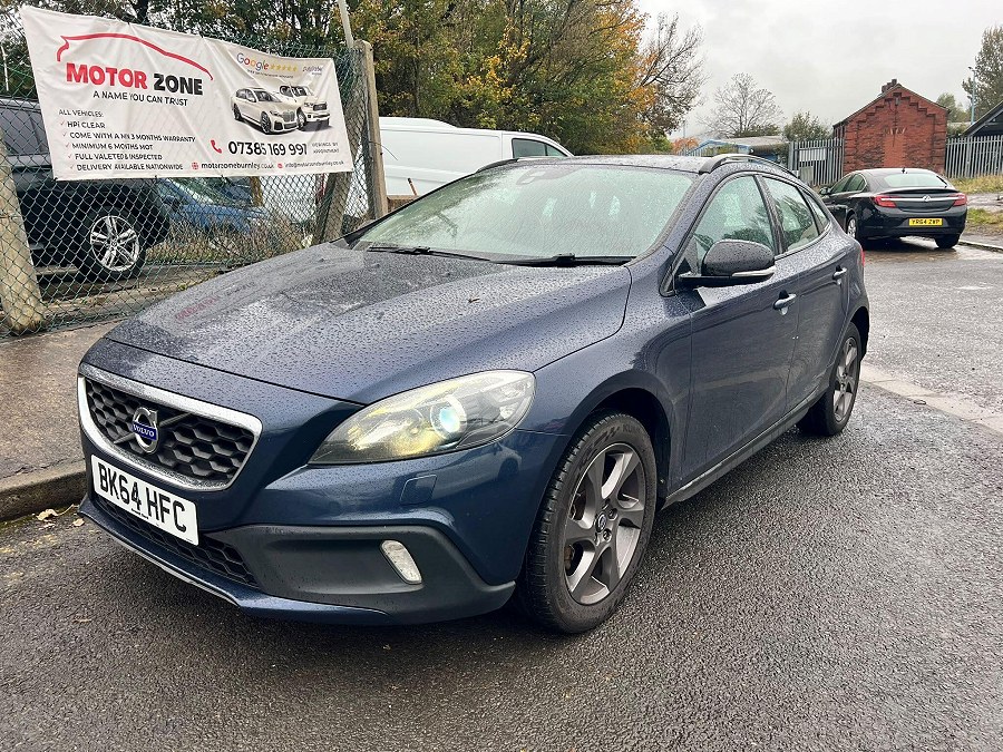 2014 Volvo V40 Cross Country photo 3