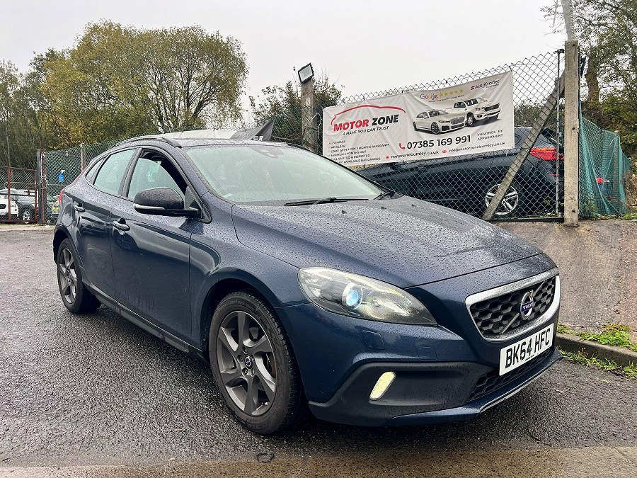 2014 Volvo V40 Cross Country photo 1