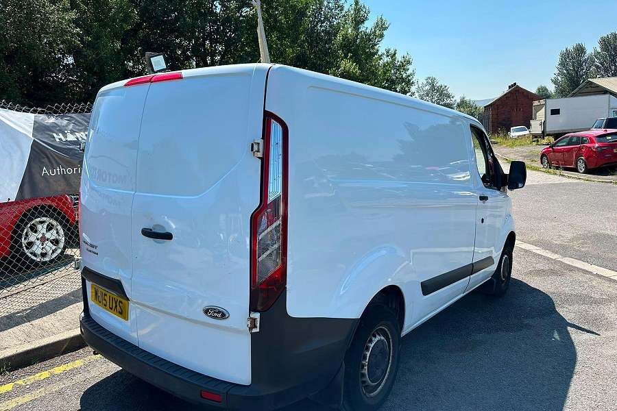 2015 Ford Transit Custom photo 9