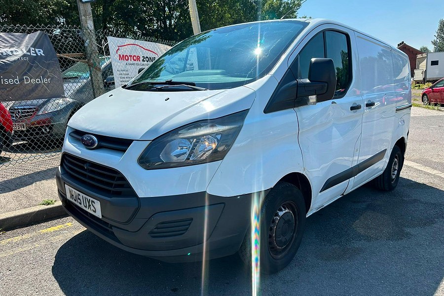 2015 Ford Transit Custom photo 3
