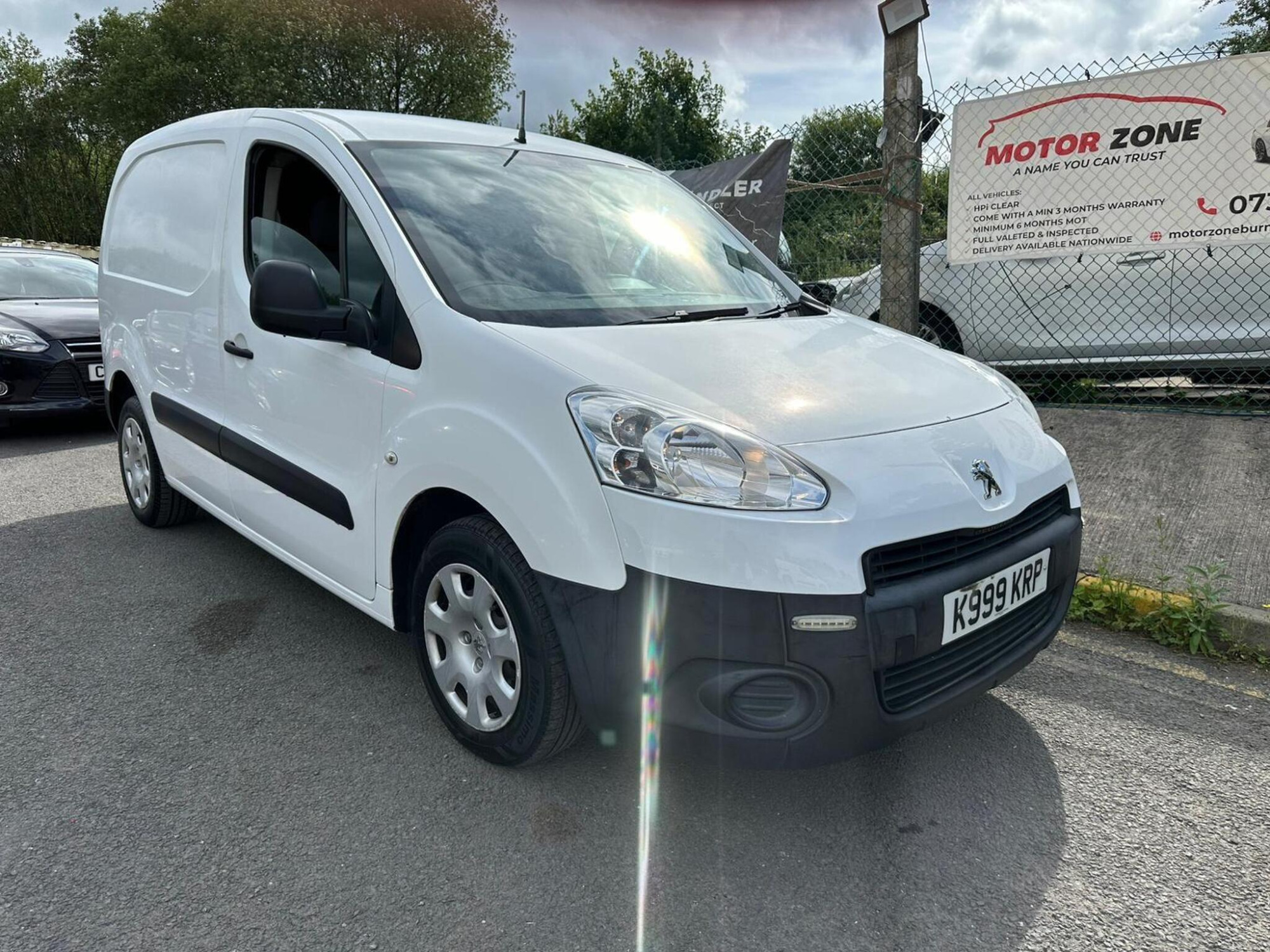 2015 Peugeot Partner 1.6 HDi 750 S Panel Van 4dr Diesel Manual L2 (143 g/km, 90 bhp) for sale at Motor Zone Burnley