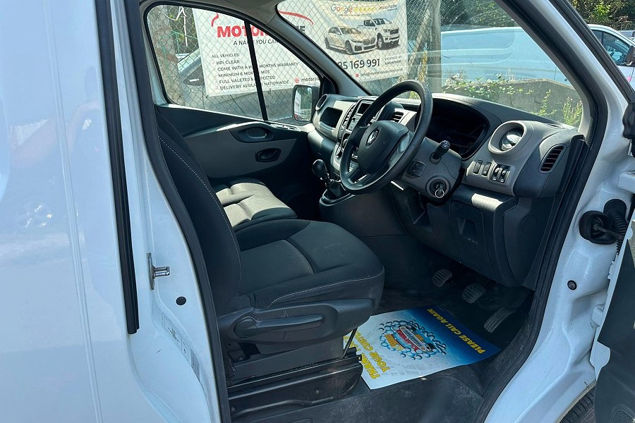 2015 Renault Trafic photo 9