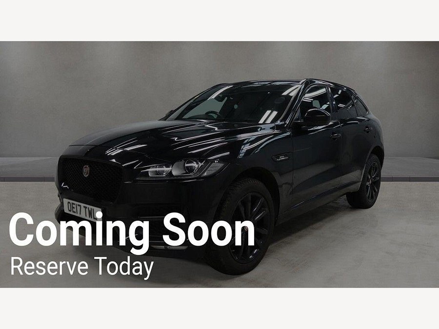 Jaguar F-PACE photo 2