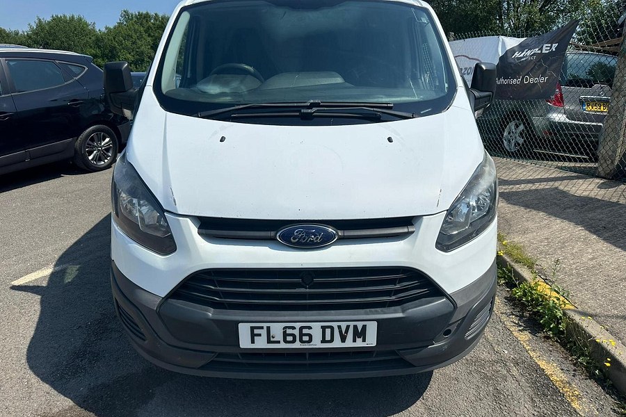 Ford Transit Custom photo 2
