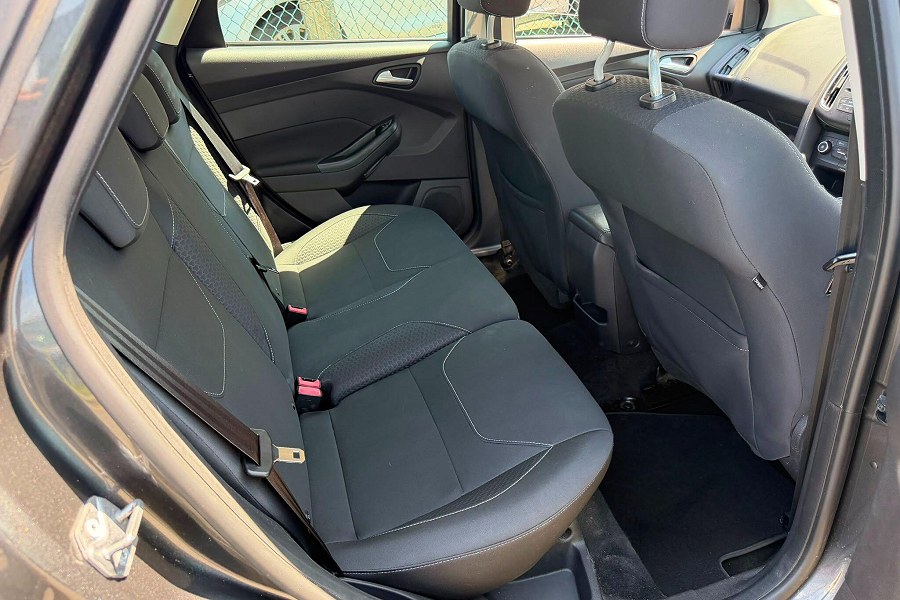 2015 Ford Focus photo 12