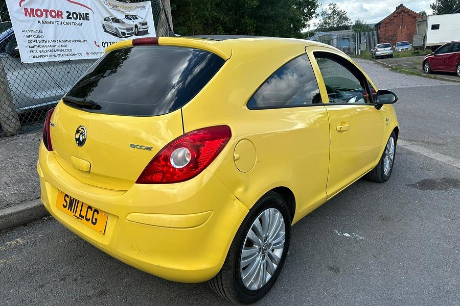 2011 Vauxhall Corsa photo 8