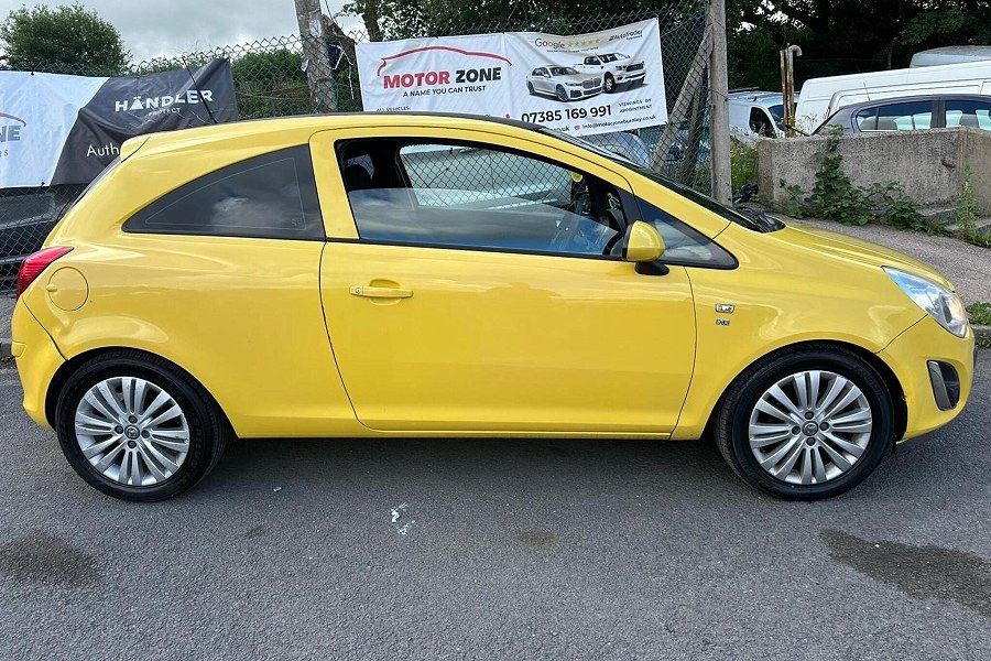 2011 Vauxhall Corsa photo 4