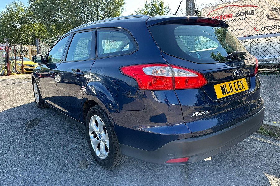 2011 Ford Focus photo 6