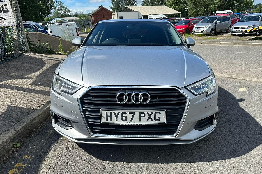 Audi A3 photo 2