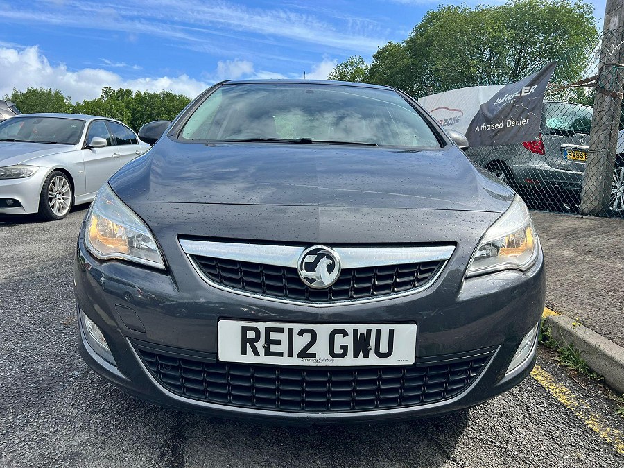 2012 Vauxhall Astra photo 3