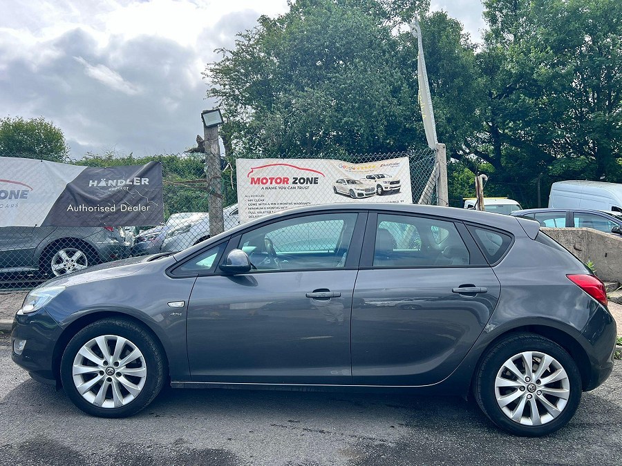 Vauxhall Astra photo 2