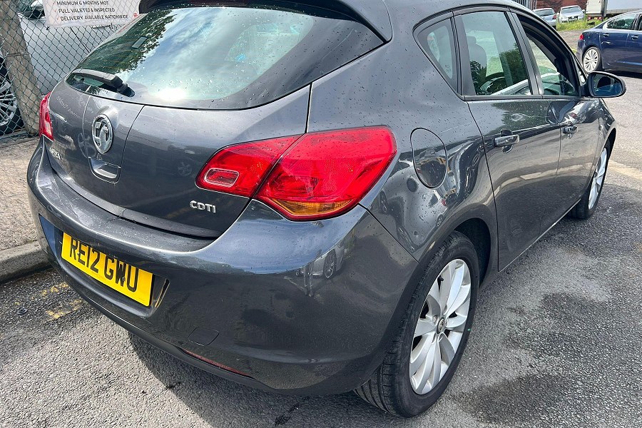 2012 Vauxhall Astra photo 8