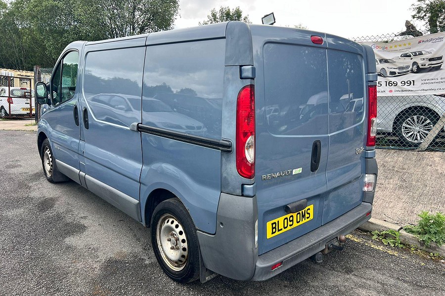 2010 Renault Trafic photo 7