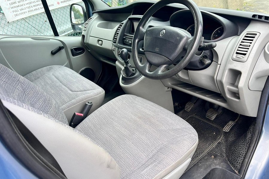 2010 Renault Trafic photo 11